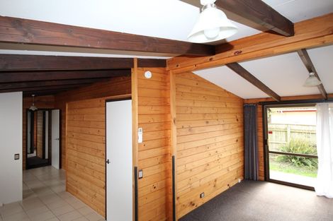 Photo of property in 7 Newton Place, Westbrook, Palmerston North, 4412