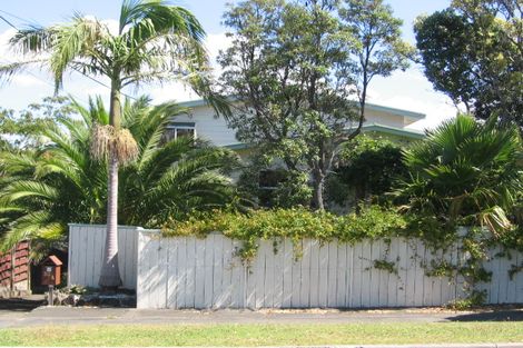 Photo of property in 1/30 Gulf View Road, Murrays Bay, Auckland, 0630