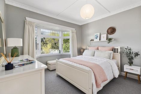 Photo of property in 74 Tio Tio Road, Seatoun, Wellington, 6022