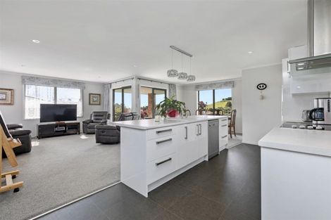 Photo of property in 60 Utopia Park Heights, Welcome Bay, Tauranga, 3112