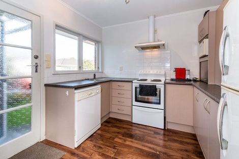 Photo of property in 1/12 Walter Street, Hauraki, Auckland, 0622