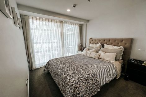 Photo of property in Pinnacle Apartments, E706/160 Victoria Street, Te Aro, Wellington, 6011