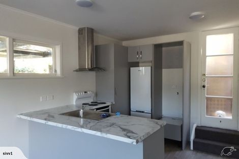 Photo of property in 16 Southern Cross Crescent, Island Bay, Wellington, 6023