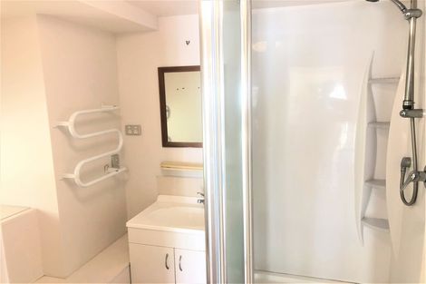 Photo of property in 11 Linwood Avenue, Forrest Hill, Auckland, 0620