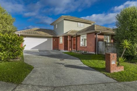 Photo of property in 1 Burton's Drive, Swanson, Auckland, 0614