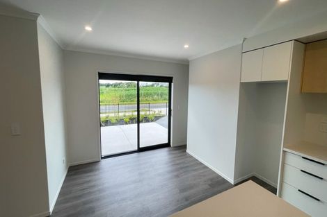 Photo of property in 14 Washer Road, Omata, New Plymouth, 4374