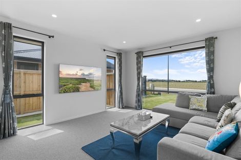 Photo of property in 8 Coach Way, Rolleston, 7614