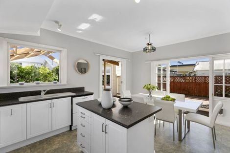 Photo of property in 62 Miramar Avenue, Miramar, Wellington, 6022