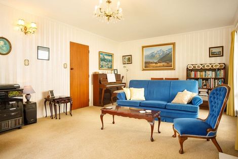 Photo of property in 4 Panorama Grove, Harbour View, Lower Hutt, 5010