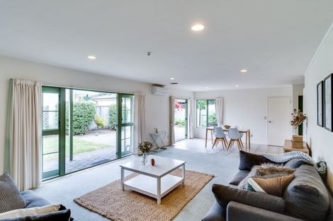 Photo of property in 8a Surrey Street, Taradale, Napier, 4112