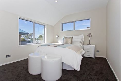 Photo of property in 479b Point Chevalier Road, Point Chevalier, Auckland, 1022