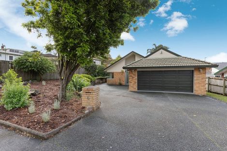 Photo of property in 6 Millstream Drive, Henderson, Auckland, 0610