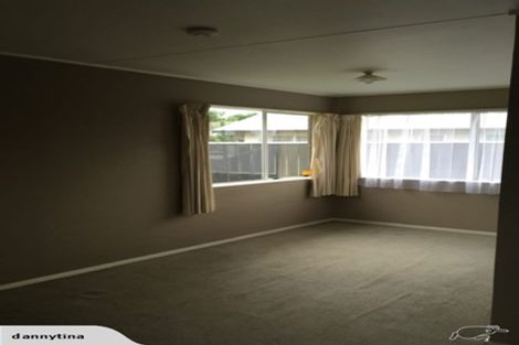 Photo of property in 42 Acacia Street, Kelvin Grove, Palmerston North, 4414