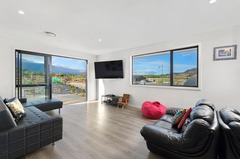 Photo of property in 6 Arion Court, Mount Pisa, Cromwell, 9383
