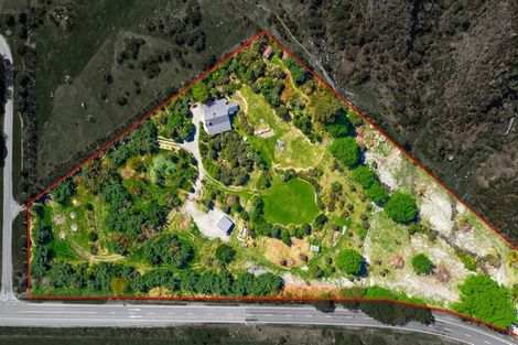 Photo of property in 2 Kea Street, Makarora, Wanaka, 9382