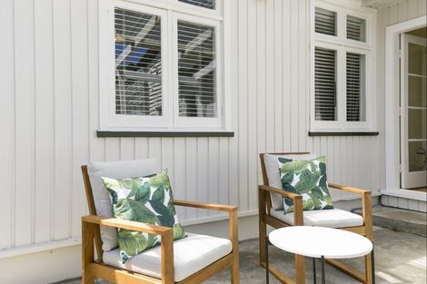 Photo of property in 29 Palm Avenue, Lyall Bay, Wellington, 6022