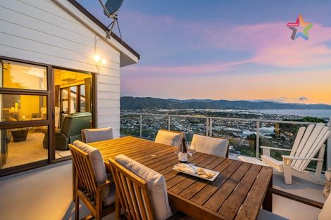 Photo of property in 18 Jacaranda Grove, Maungaraki, Lower Hutt, 5010