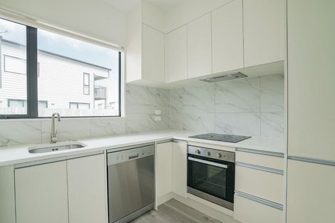 Photo of property in 32b Poruru Close, Papakura, 2110