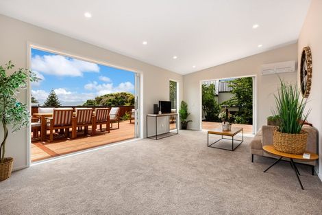 Photo of property in 67 Renown Road, Raumati South, Paraparaumu, 5032