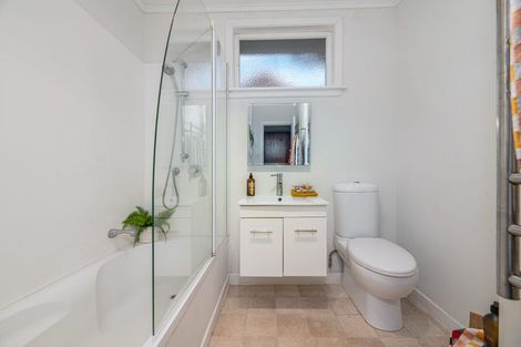 Photo of property in 82 Rosier Road, Glen Eden, Auckland, 0602