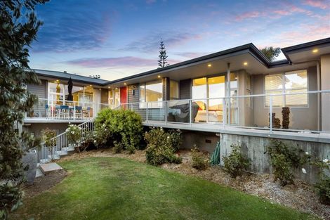 Photo of property in 126 Major Hornbrook Road, Mount Pleasant, Christchurch, 8081
