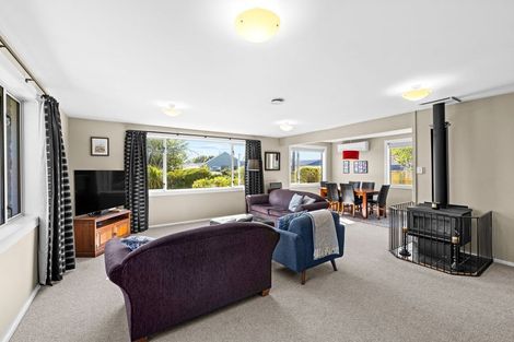 Photo of property in 39 Martbern Crescent, Bishopdale, Christchurch, 8053
