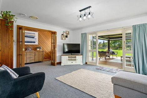 Photo of property in 16 Cowley Drive, Leamington, Cambridge, 3432