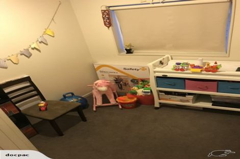 Photo of property in 16 Black Rock Road, Newlands, Wellington, 6037