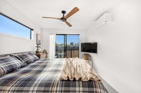 Photo of property in 5 Beach Crescent, Waikuku Beach, 7473