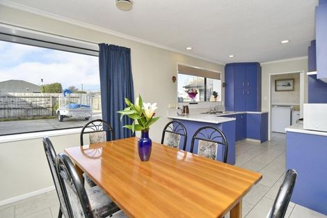 Photo of property in 23 Mackworth Street, Woolston, Christchurch, 8062