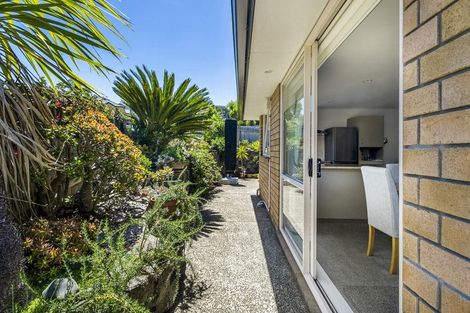Photo of property in 1/22 Ellenbury Place, Stanmore Bay, Whangaparaoa, 0932