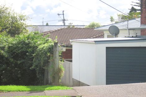 Photo of property in 2/1 Newington Road, Henderson, Auckland, 0612