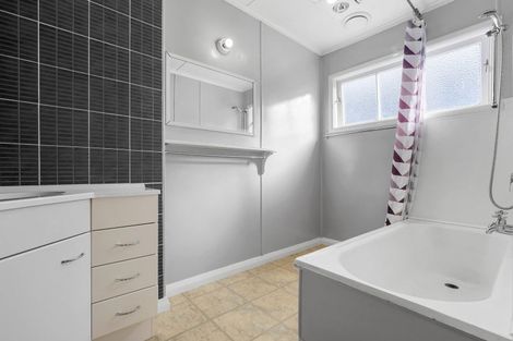 Photo of property in 8 Hillsview Crescent, Taumarunui, 3920