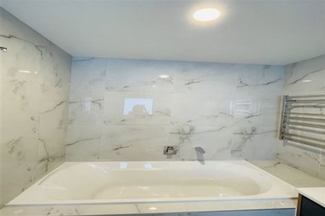 Photo of property in 28 Lime Hill Rise, Flat Bush, Auckland, 2019