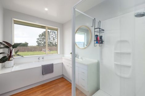 Photo of property in 1465 South Eyre Road, Swannanoa, 7476