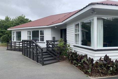 Photo of property in 52 Athol Terrace, Upper Riccarton, Christchurch, 8041