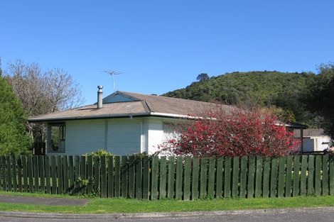 Photo of property in 2 Totara Grove, Featherston, 5710