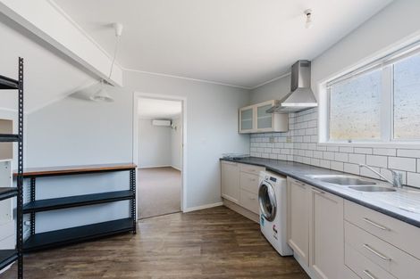 Photo of property in 1121 Heaphy Terrace, Fairfield, Hamilton, 3214