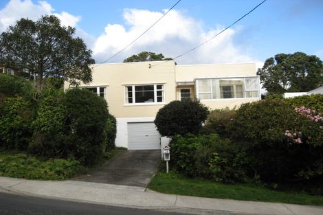 Photo of property in 14 David Crescent, Karori, Wellington, 6012