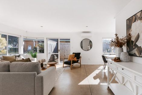 Photo of property in 50 Pacific View Road, Papamoa Beach, Papamoa, 3118