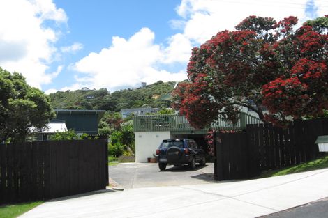 Photo of property in 84 Waitea Road, Muriwai, Waimauku, 0881