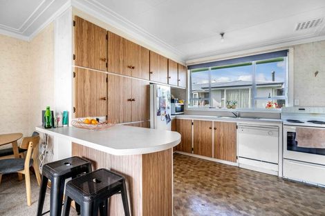 Photo of property in 65 Robertson Street, Gore, 9710