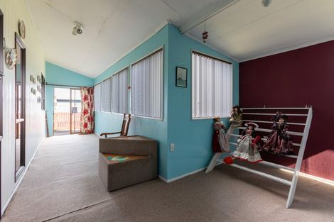 Photo of property in 43 Alma Street, Dannevirke, 4930