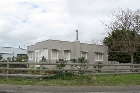 Photo of property in 74 Beach Road, Haumoana, 4102