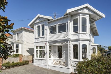 Photo of property in 19 Brougham Street, Mount Victoria, Wellington, 6011