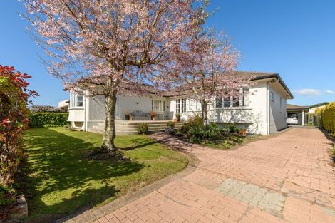 Photo of property in 462 Devonport Road, Tauranga South, Tauranga, 3112