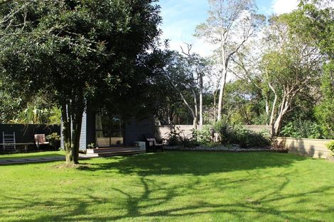 Photo of property in 479 Albert Street, Coromandel, 3506