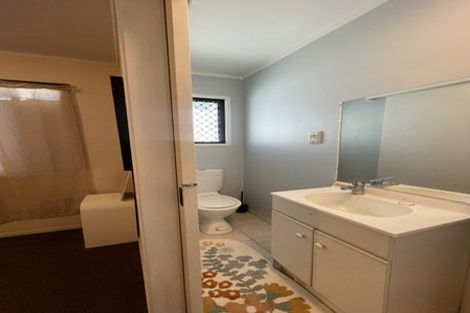 Photo of property in 24 Dianne Louise Drive, Half Moon Bay, Auckland, 2012