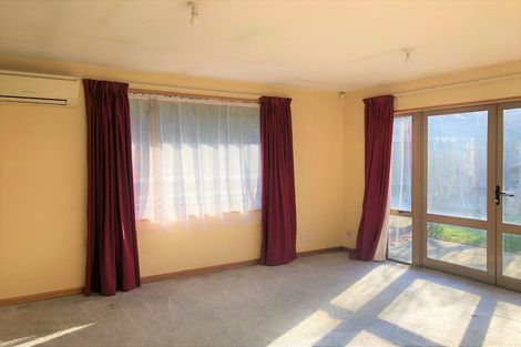 Photo of property in 52 Blue Gum Place, New Brighton, Christchurch, 8083