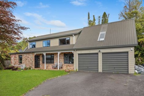 Photo of property in 3 Libra Place, Kawaha Point, Rotorua, 3010